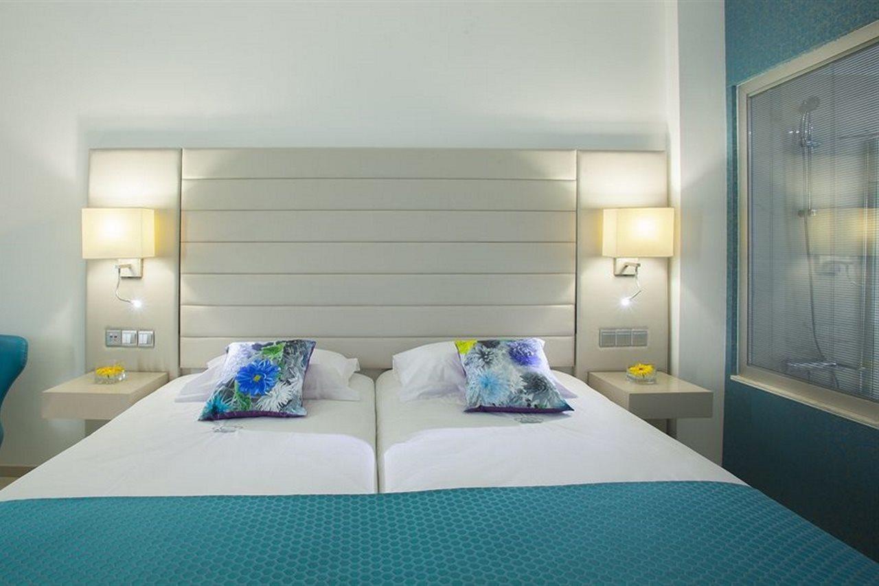 Superior Room Side Sea View