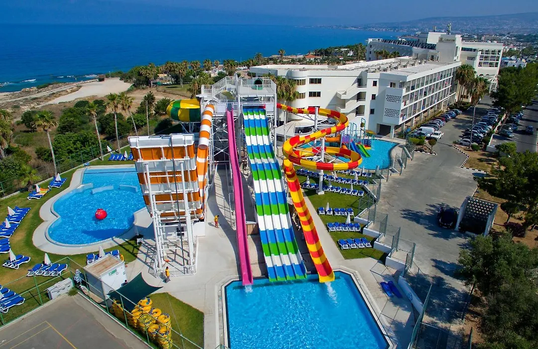 Leonardo Laura Beach&Splash Resort-1